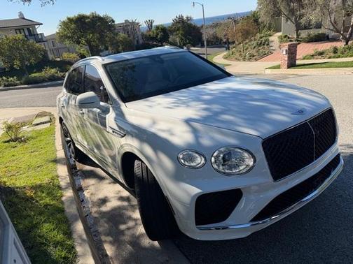 2024 Bentley Bentayga Hybrid 