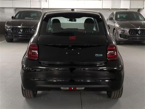 2024 FIAT 500e Base