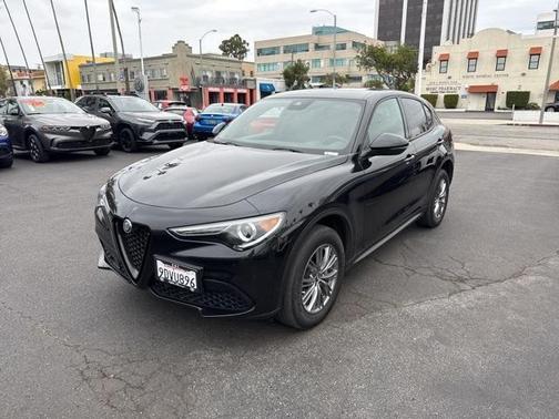 2023 Alfa Romeo Stelvio Sprint