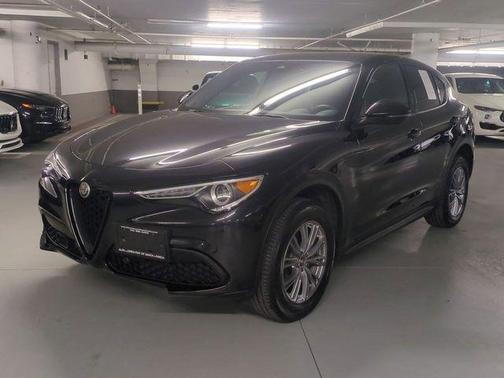 2023 Alfa Romeo Stelvio Sprint