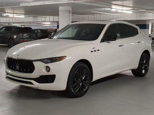 Bianco 2024 Maserati Levante GT Ultima