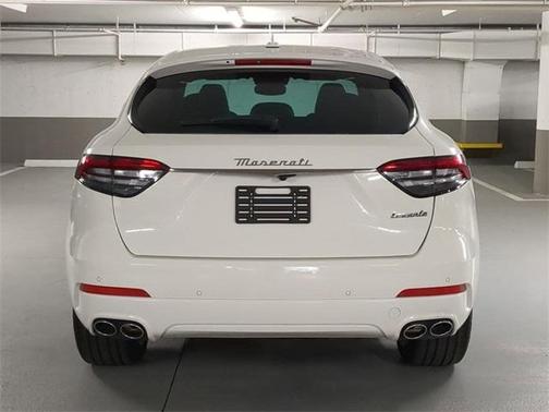 2024 Maserati Levante GT Ultima