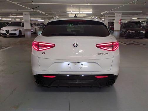Milano 2026 Alfa Romeo Stelvio Veloce