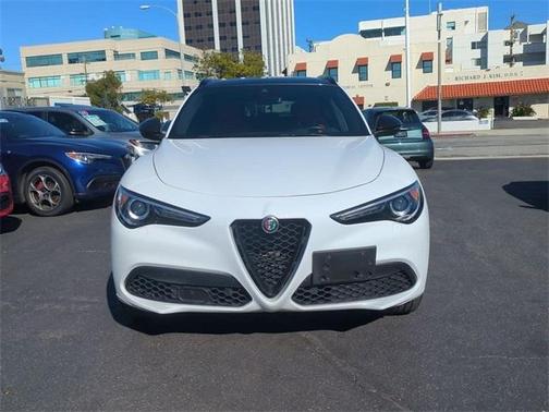 2022 Alfa Romeo Stelvio Veloce