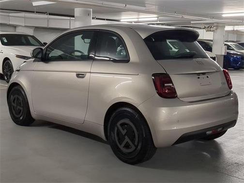 2025 FIAT 500e Base