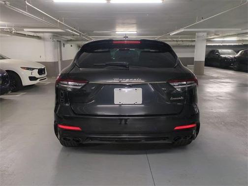 2022 Maserati Levante Modena