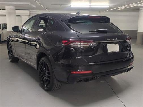 2022 Maserati Levante Modena