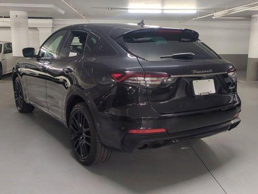 2022 Maserati Levante Modena