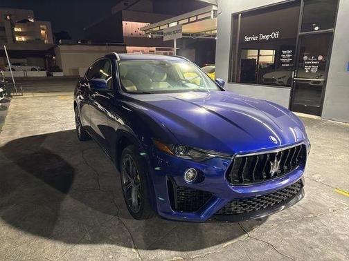2022 Maserati Levante Modena