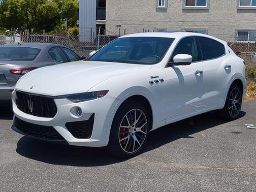 2022 Maserati Levante Modena