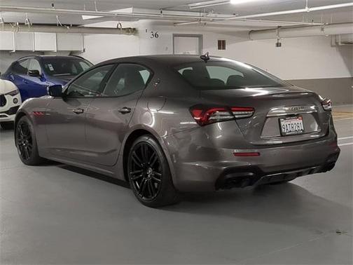 2021 Maserati Ghibli Trofeo