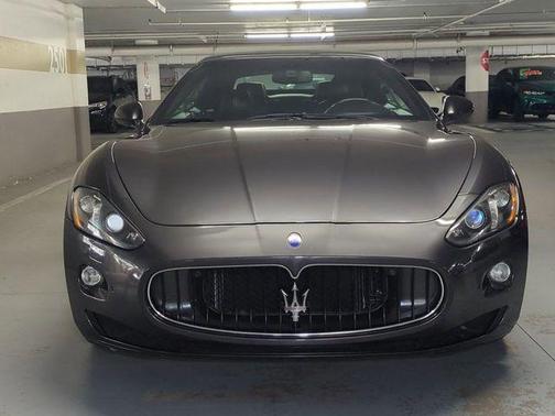 Grigio Granito Metallic 2014 Maserati GranTurismo Base