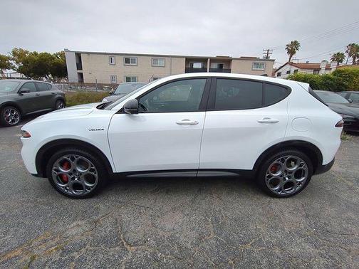 Alfa White 2024 Alfa Romeo Tonale Veloce