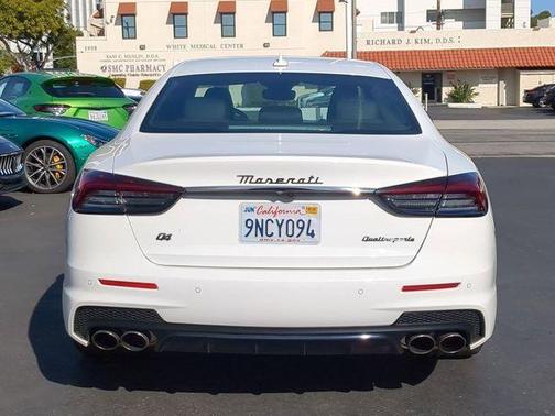 2024 Maserati Quattroporte Modena Ultima Q4