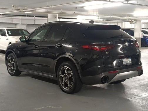 2022 Alfa Romeo Stelvio Ti Sport