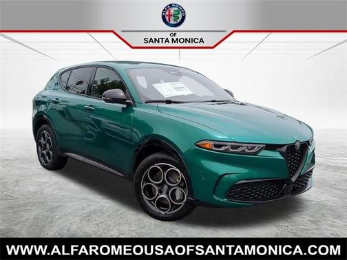 2025 Alfa Romeo Tonale Base