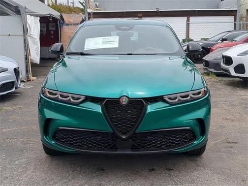 2025 Alfa Romeo Tonale Base