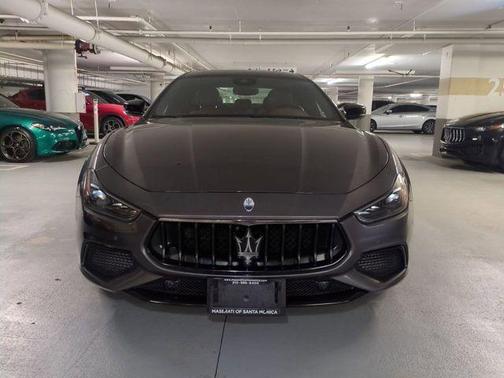 2022 Maserati Ghibli Modena Q4