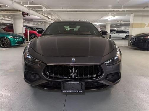 2022 Maserati Ghibli Modena Q4