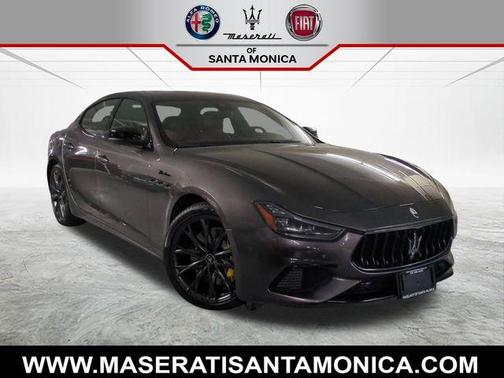 2022 Maserati Ghibli Modena Q4