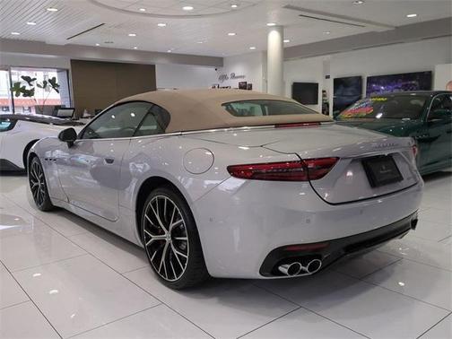 2026 Maserati GranCabrio BASE