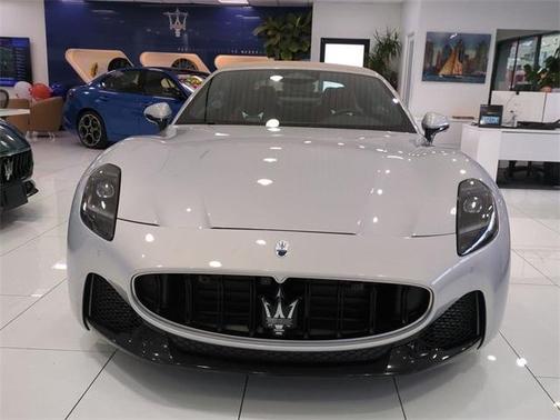 2026 Maserati GranCabrio BASE