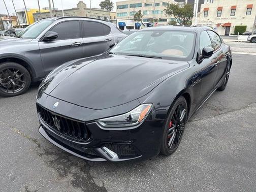 2022 Maserati Ghibli Modena