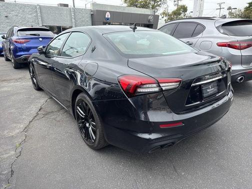 2022 Maserati Ghibli Modena