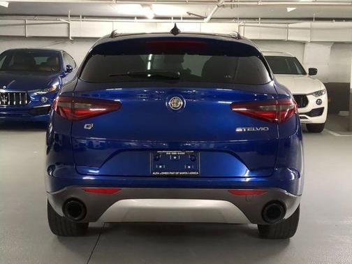 2022 Alfa Romeo Stelvio Ti Sport