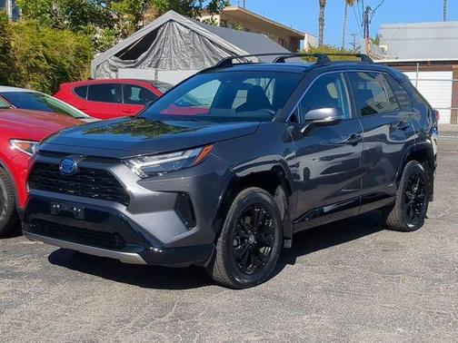 2022 Toyota RAV4 Hybrid SE