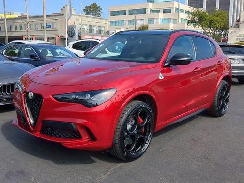 Rosso 2024 Alfa Romeo Stelvio Quadrifoglio