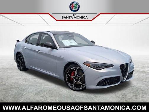 2025 Alfa Romeo Giulia Base