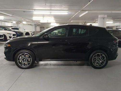 Alfa Black 2025 Alfa Romeo Tonale Base