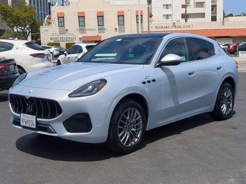 Bianco 2024 Maserati Grecale GT