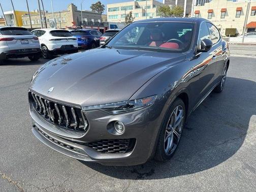 Grigio Maratea Metallic 2023 Maserati Levante GT
