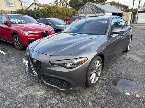 2022 Alfa Romeo Giulia Base