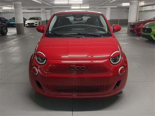 2024 FIAT 500e Base