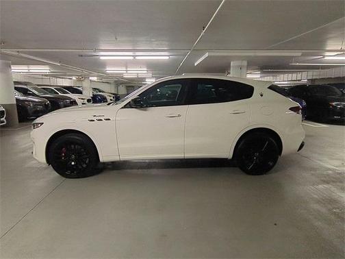 2022 Maserati Levante Modena