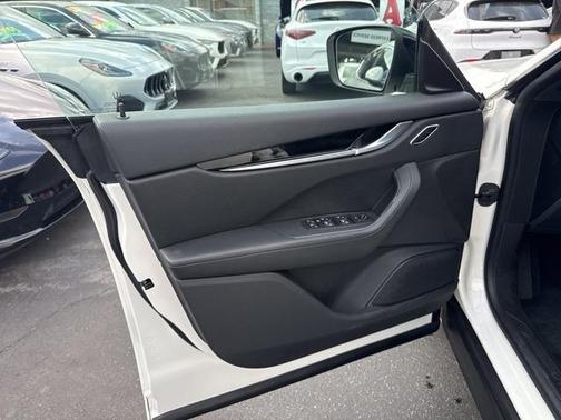 2022 Maserati Levante Modena