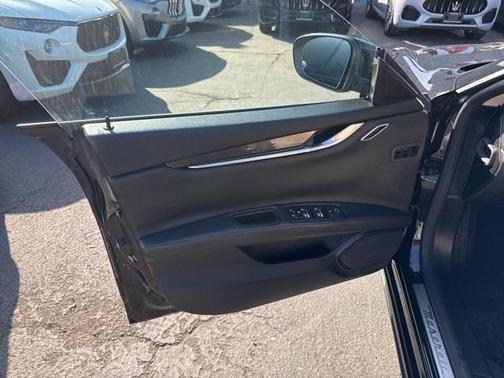 2017 Maserati Ghibli Base