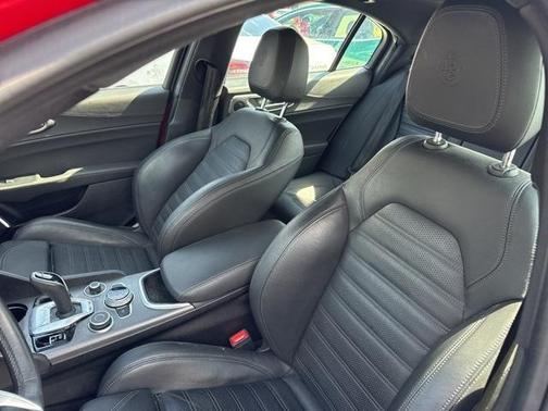 2022 Alfa Romeo Giulia Veloce