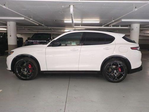 Milano 2026 Alfa Romeo Stelvio Veloce