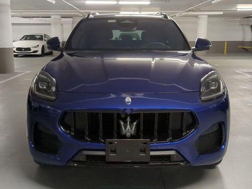 Blu 2023 Maserati Grecale Modena
