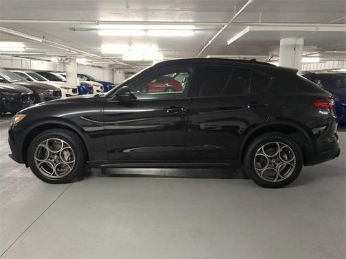 2022 Alfa Romeo Stelvio Sprint