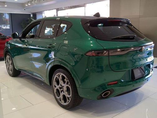 Verde 2025 Alfa Romeo Tonale Special Edition