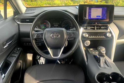 2023 Toyota Venza LE