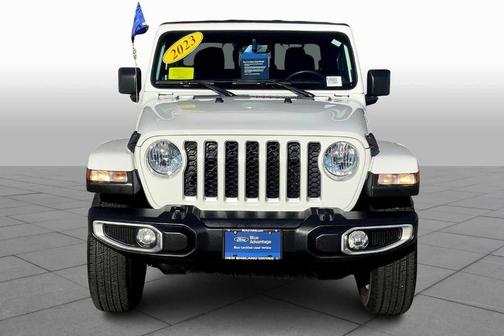 2023 Jeep Gladiator Overland