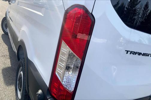 2026 Ford Transit-250 148 WB Medium Roof Cargo