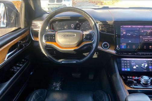2022 Jeep Grand Wagoneer Series III