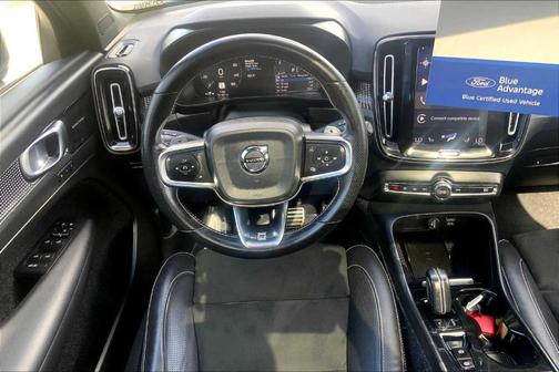 2019 Volvo XC40 T5 R-Design